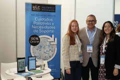10-estand-wecare-1_54152511395_o