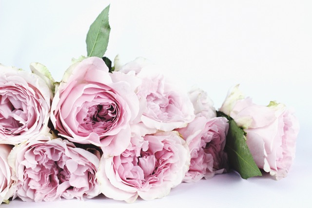 Un ramo de flores y un lazo, una historia que mantiene intacta la emoción 20 años después… Nos la cuenta Isabel Martínez, desde Manresa